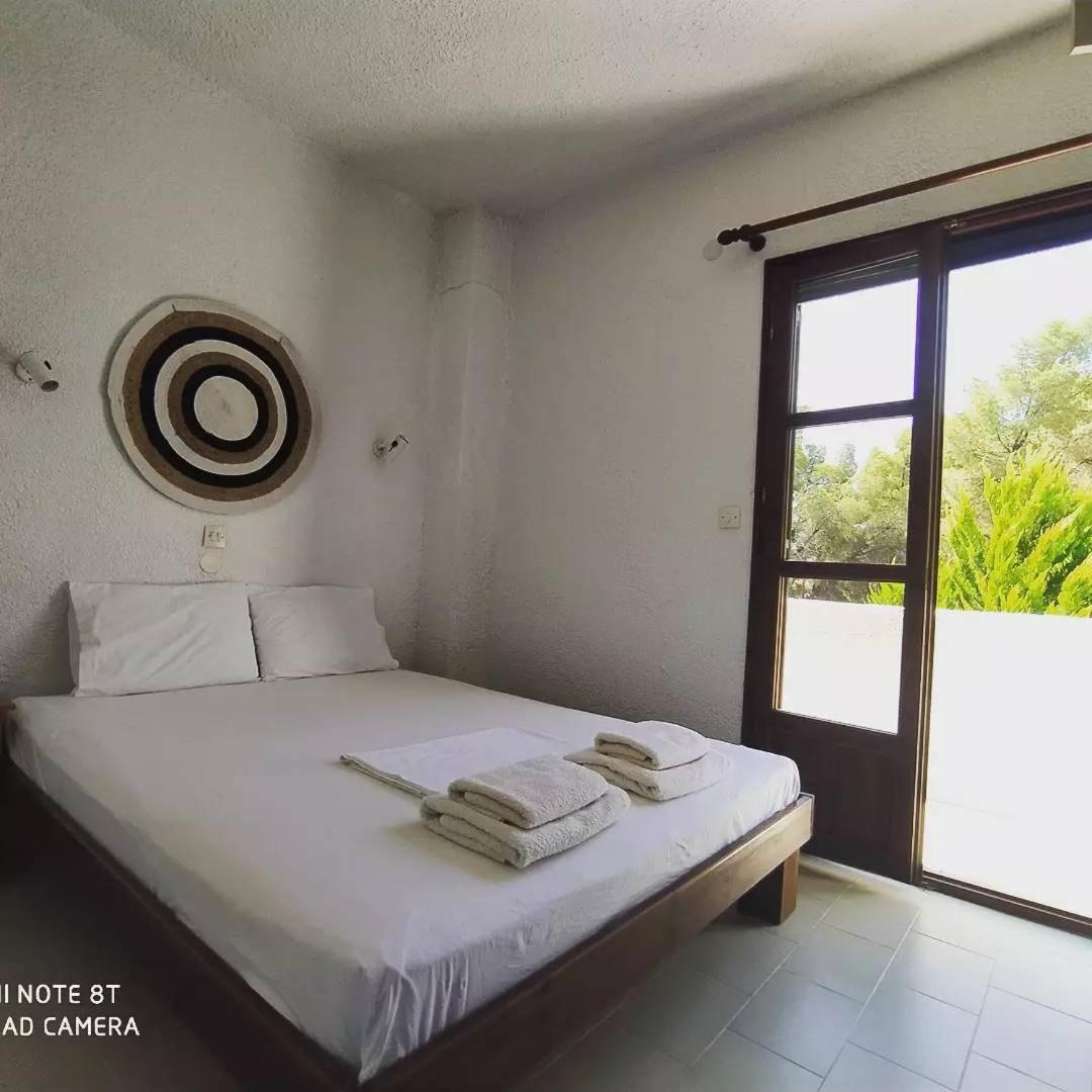 Appartement Ta Pefka à Nikiti  Extérieur photo